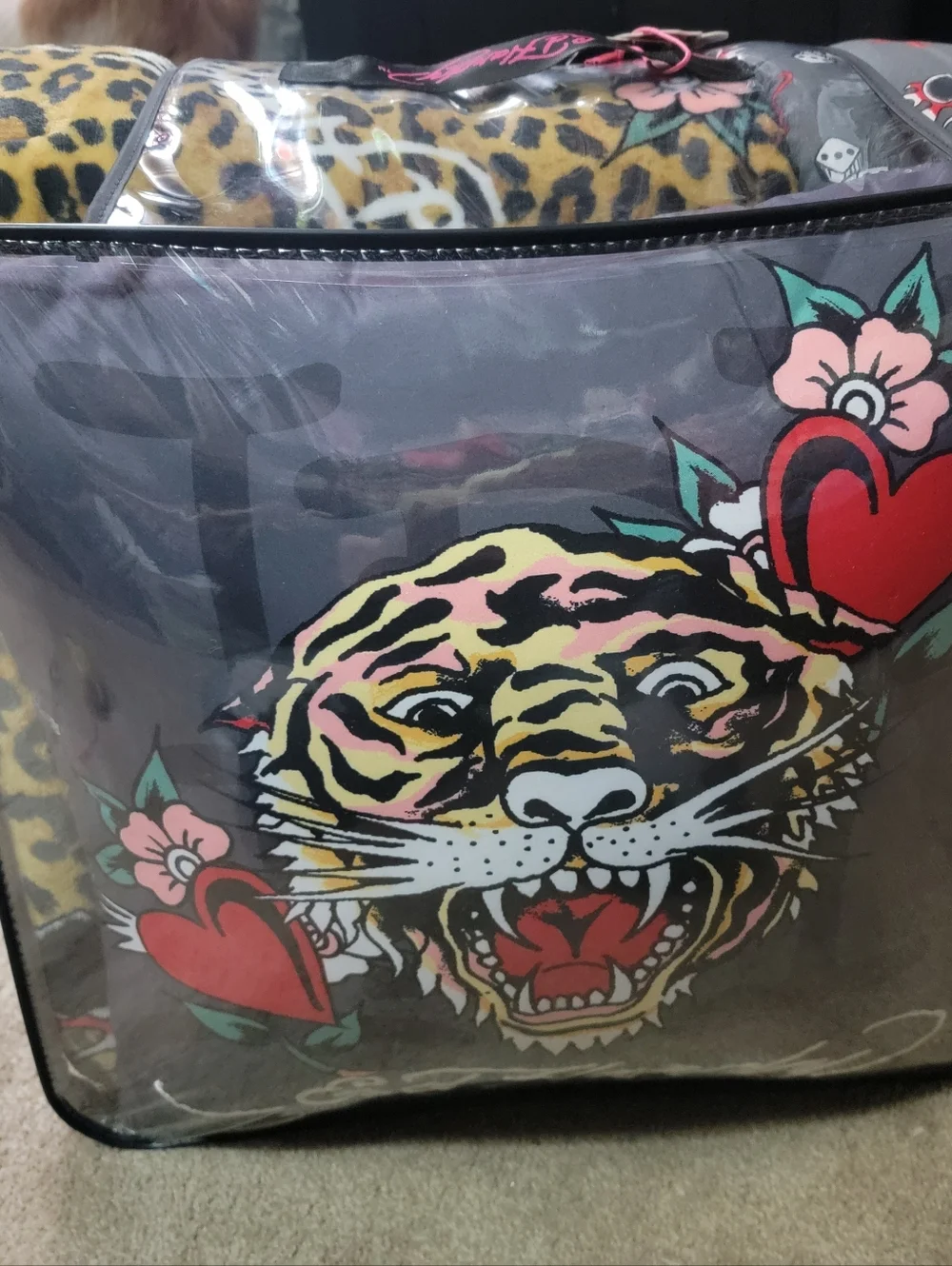 Ed Hardy Leopard & Tiger Print Plus 4 Piece Comforter Set with Red Accents New